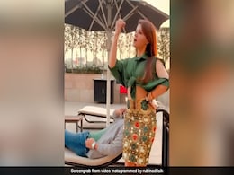 अभिनव के सामने डांस कर रही थीं रुबिना दिलैक, पति ने किया इग्नोर तो गुस्से में दबा दिया गला- देखें Video अभिनव के सामने डांस कर रही थीं रुबिना दिलैक, पति ने किया इग्नोर तो गुस्से में दबा दिया गला- देखें Video