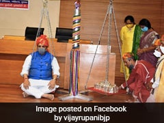 गुजरात : विजय रूपाणी को 85 KG चांदी से तौला गया, CM ने इसे पशु कल्‍याण के लिए किया दान