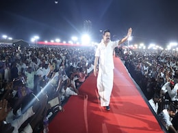 Tamil Nadu polls: अरविंद केजरीवाल ने DMK की जीत पर स्टालिन को दी बधाई, लिखा-सफल कार्यकाल की कामना करता हूं Tamil Nadu polls: अरविंद केजरीवाल ने DMK की जीत पर स्टालिन को दी बधाई, लिखा-सफल कार्यकाल की कामना करता हूं