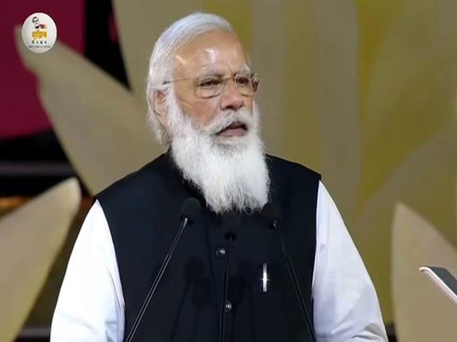 Easter 2021: देशभऱ में धूमधाम से मनाया जा रहा है ईस्टर, पीएम मोदी और राहुल गांधी ने दी बधाइयां