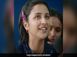 "Love The Look": Saina Nehwal On Parineeti Chopra As "Mini Saina" In New Poster "Love The Look": Saina Nehwal On Parineeti Chopra As "Mini Saina" In New Poster
