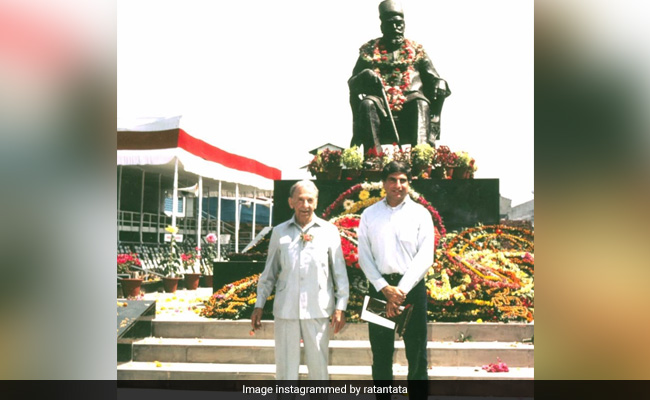 Tata Group के संस्थापक की जयंती पर भावुक हुए Ratan Tata, लिखा दिल छू लेने वाला पोस्ट