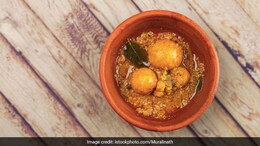 Watch: Move Over Regular Egg Curry, This Nizami-Style Egg Curry Will Leave You Drooling