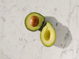Avocado For Diabetes: डायबिटीज मरीजों के लिए फायदेमंद है एवोकाडो का सेवन, जानें खाने का तरीका और समय Avocado For Diabetes: डायबिटीज मरीजों के लिए फायदेमंद है एवोकाडो का सेवन, जानें खाने का तरीका और समय
