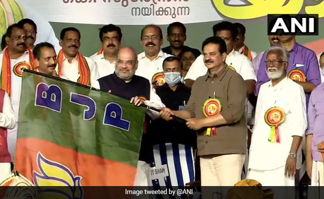 Kerala Assembly Polls: Actors Devan, Radha, Ex-Bureaucrat KV Balakrishnan Join BJP