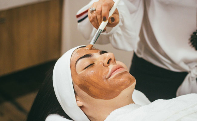 Different Types Of Face Masks You Need This Spring Season