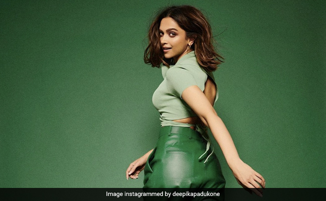 On Deepika Padukone's "Alphonso Mangoes" Post, Navya Naveli Nanda Left This Comment