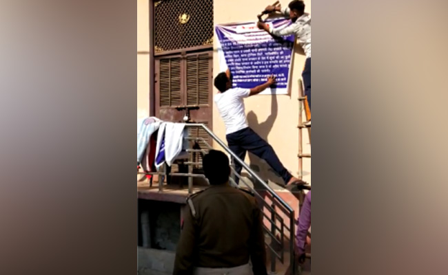 गाजियाबाद में गिरोहबंद अपराध करने वाले दंपति की करोड़ों की संपत्ति को पुलिस ने किया कुर्क