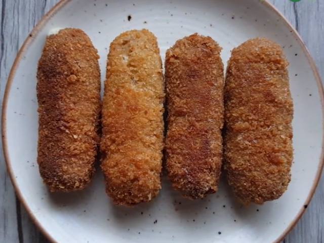 How To Make Chicken Shahi Roll | Easy Chicken Shahi Roll Recipe Video