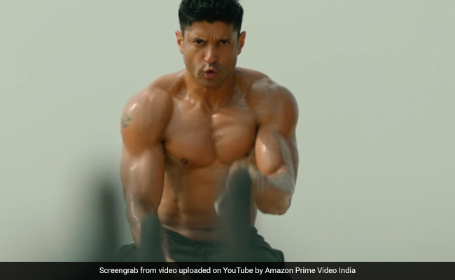 Shah Rukh Khan, Hrithik Roshan And Other Stars Tweeted This About Farhan Akhtar's <i>Toofaan</I> Teaser