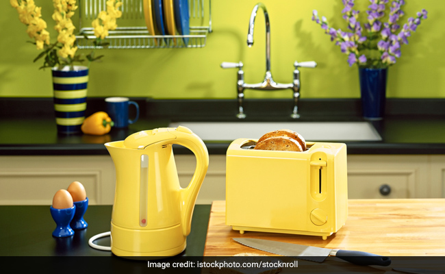 Electric Toasters With Cool Functions: Toaster Oven, Multiple Slice, More