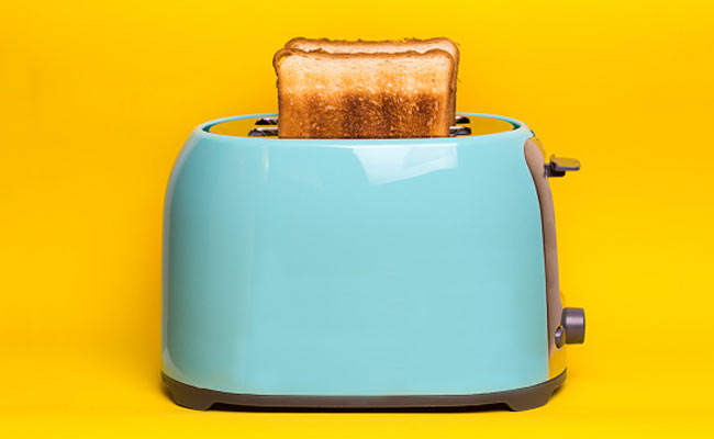 A Buying Guide For Toasters: 5 Points To Keep In Mind While Choosing The Best One
