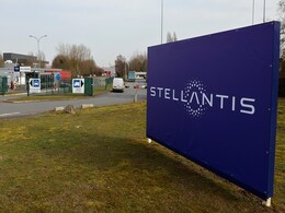 Stellantis CEO Sees Chip Supply Crisis Hitting Carmakers 'Hard And Strong' Stellantis CEO Sees Chip Supply Crisis Hitting Carmakers 'Hard And Strong'