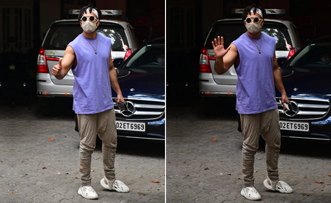 Ranveer Singh Turns Heads In A Casual Look With Yeezy Foam Runners Costing Rs. 1.30 Lakh