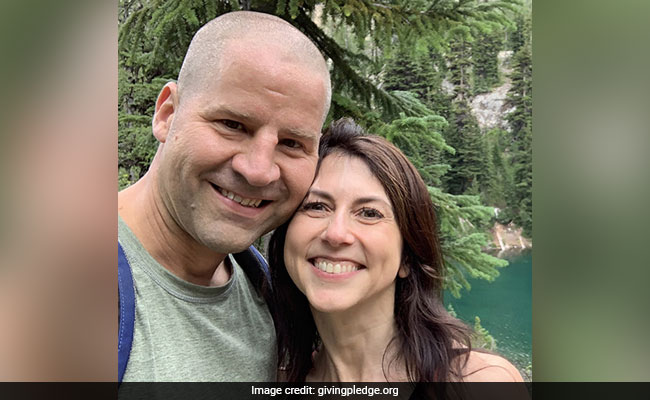 Jeff Bezos' Ex-Wife MacKenzie Scott Finalises Second Divorce