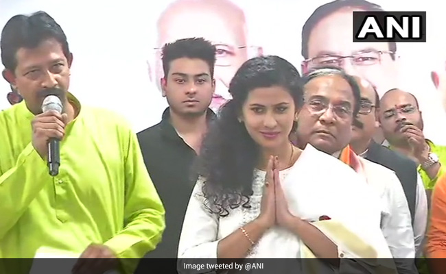 Actors Rajshree Rajbanshi, Bonny Sengupta Join BJP In Bengal