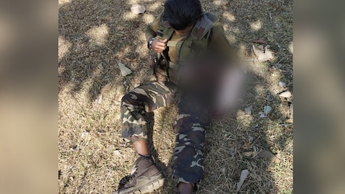 Bijapur Naxal Attacks: बीजापुर में नक्सलियों ने फिर रची साजिश, आईईडी ब्लास्ट में दो कोबरा जवान घायल