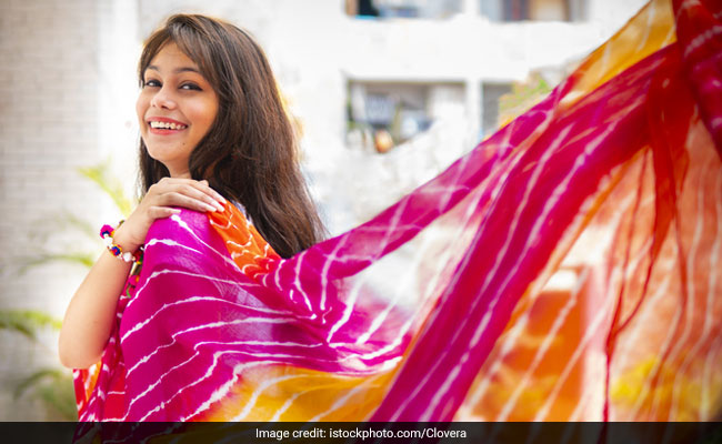 Holi 2021: 8 Vibrant <i>Dupattas</i> To Add Colour To Your Holi Outfits