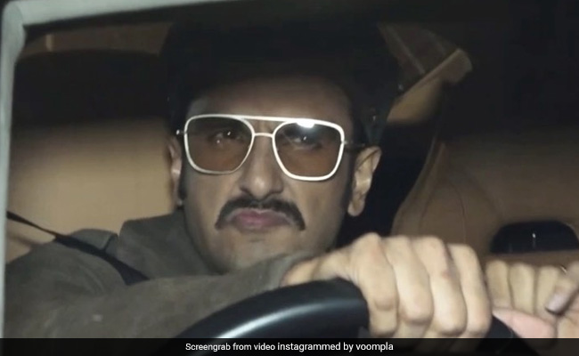 Ranveer Singh कर रहे थे ड्राइव, कैमरा देखते ही गाड़ी में बैठे- बैठे लगे झूमने...देखें Video