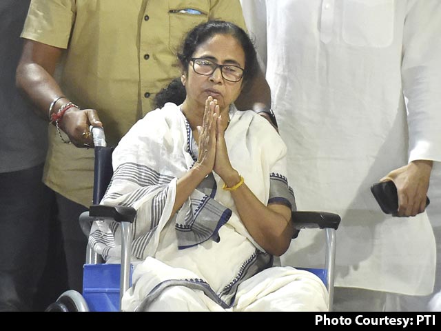 Days After Leg Injury, Mamata Banerjee To Lead Roadshow On Wheelchair