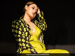 Rashami Desai ने करवाया ग्लैमरस फोटोशूट, बोलीं- हमें तितली की खूबसूरती तो अच्छी लगती है लेकिन... Rashami Desai ने करवाया ग्लैमरस फोटोशूट, बोलीं- हमें तितली की खूबसूरती तो अच्छी लगती है लेकिन...