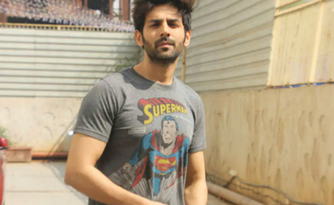 Actor Kartik Aaryan Tests Positive For COVID-19