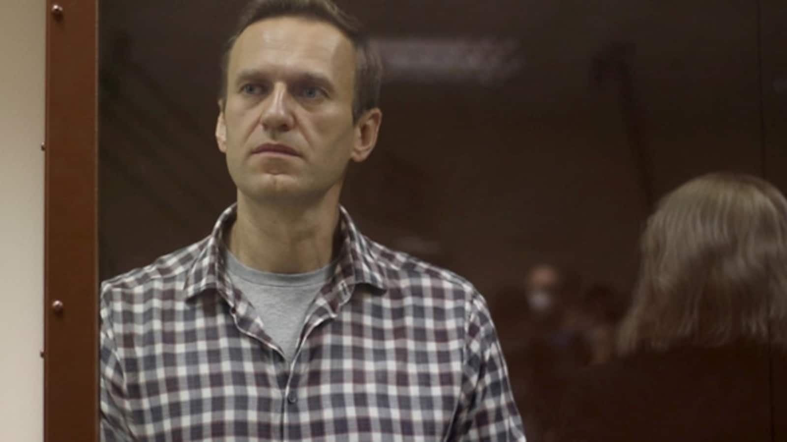 Putin Critic Alexei Navalny Says Prison Denying Hospital Care
