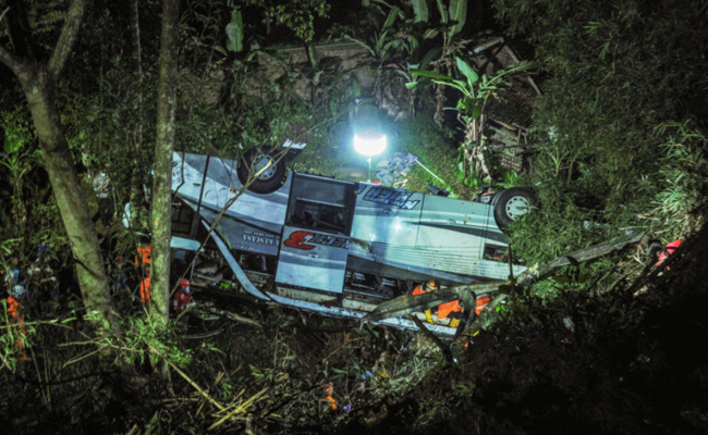 Indonesia Bus Plunge Kills Two Dozen Pilgrims