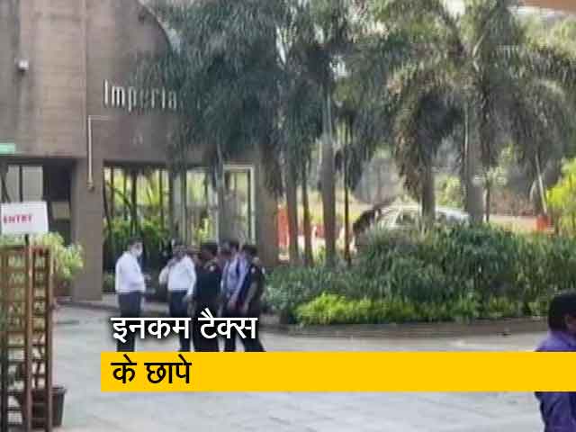 अनुराग कश्यप, तापसी पन्नू के ठिकानों पर देर रात तर चलती रही IT की छापेमारी