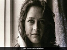 Nafisa Ali Turns Back Time With These Stunning Pics Of Herself At 20 Nafisa Ali Turns Back Time With These Stunning Pics Of Herself At 20