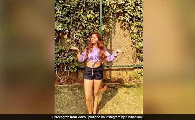 रुबिना दिलैक दोस्तों के साथ फुटबॉल खेलते हुए शेयर किया वीडियो, बोलीं-  'मरजानया'