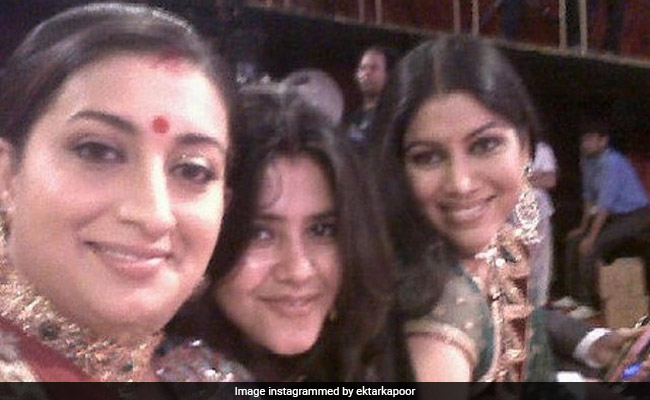 स्मृति ईरानी के बर्थडे पर एकता कपूर ने शेयर की थ्रोबैक फोटो, बोलीं-  आपके जैसा कोई दूसरा नहीं है