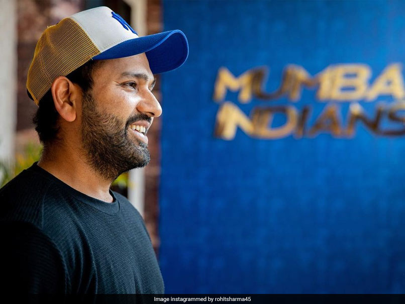 IPL 2021: Rohit Sharma Joins Mumbai Indians Squad Ahead Of New Season. Watch