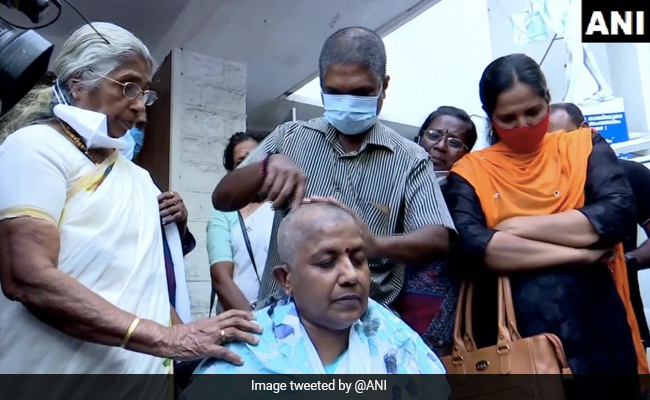 After Shaving Head, Congress's Women Wing Chief In Kerala Resigns