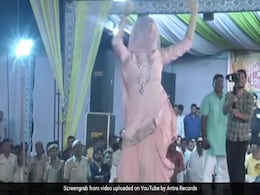 Sapna Choudhary ने 'गजबन पानी ने चली' हरियाणवी सॉन्ग पर किया जोरदार डांस, Video 24 करोड़ के पार Sapna Choudhary ने 'गजबन पानी ने चली' हरियाणवी सॉन्ग पर किया जोरदार डांस, Video 24 करोड़ के पार