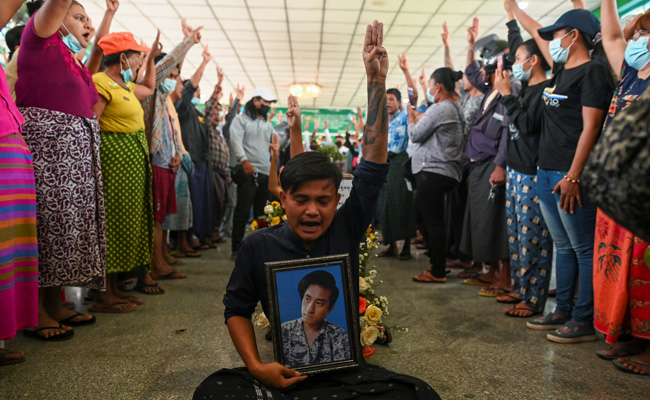 1 Myanmar Protester Killed Ahead Of UN Security Council Meeting On Crisis