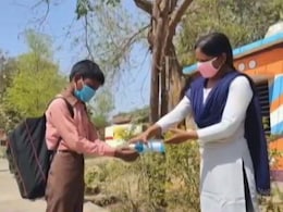 मुंबई में डेढ़ साल बाद सोमवार को खुलेंगे 8वीं से 12वीं तक के स्कूल, ये हैं गाइडलाइंस मुंबई में डेढ़ साल बाद सोमवार को खुलेंगे 8वीं से 12वीं तक के स्कूल, ये हैं गाइडलाइंस