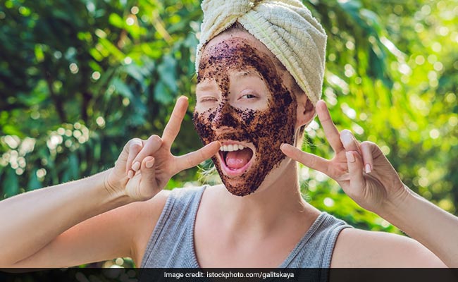 How To Use Coffee For Skincare: From A Scrub To A Skin Brightening Mask