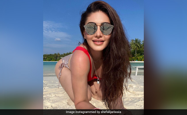 Shefali Jariwala Lights Up The Internet With These Throwback Pics From Maldives