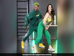 Melvin Louis और Sandeepa Dhar ने 'पी लूं' सॉन्ग पर किया जबरदस्त डांस, बार-बार देखा जा रहा Video Melvin Louis और Sandeepa Dhar ने 'पी लूं' सॉन्ग पर किया जबरदस्त डांस, बार-बार देखा जा रहा Video