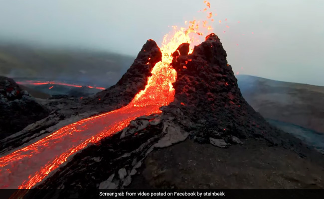 Drone Flies Dangerously Close To Erupting Volcano Captures Stunning Footage Drone Flies Dangerously Close To Erupting Volcano Captures Stunning Footage