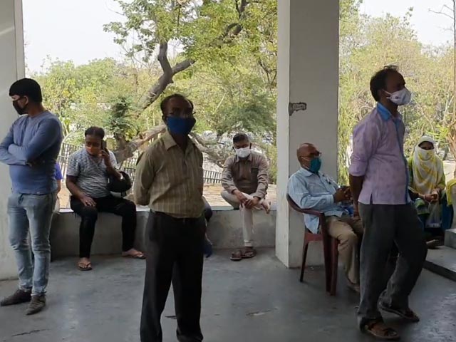 In Lucknow, An Endless Wait For Mourning Families Of Covid Patients