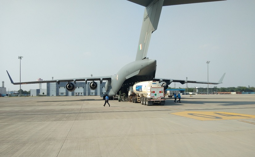 Indian Air Force With Support From Ashok Leyland Trucks Airlift Oxygen Tankers To Speed Up Distribution Amid COVID Surge