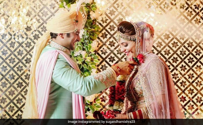 Sugandha Mishra Weds Sanket Bhosale Looking Like A Beautiful Summer Bride In A Pastel <i>Lehenga</i>