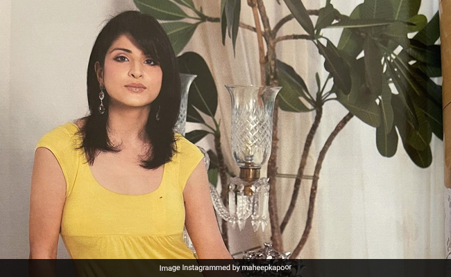 Should Maheep Kapoor Get Her Old Hairstyle Back? Sonam, Karan Johar Say No But They're Losing