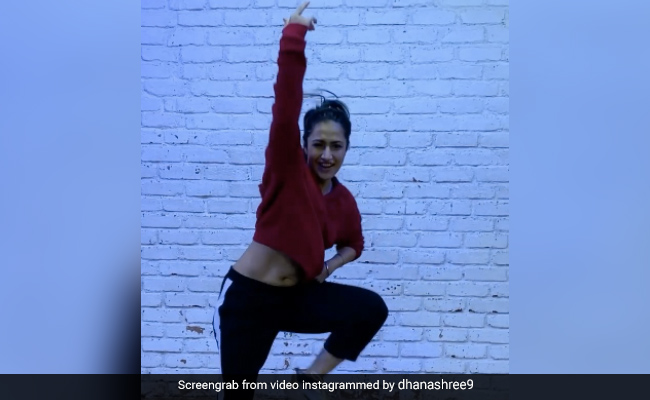 Dhanashree Verma ने 'सौदा खरा खरा' सॉन्ग पर किया जोरदार डांस, वायरल हुआ Video