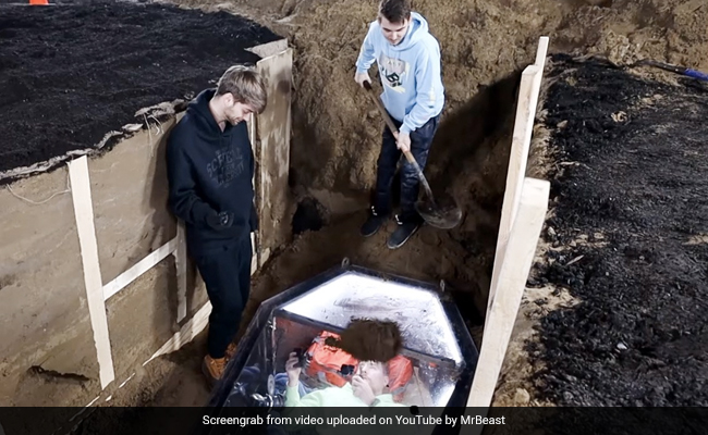 ताबूत में 50 घंटे तक जिंदा दफन रहा Youtuber, 5 करोड़ से ज्यादा बार देखा गया Video