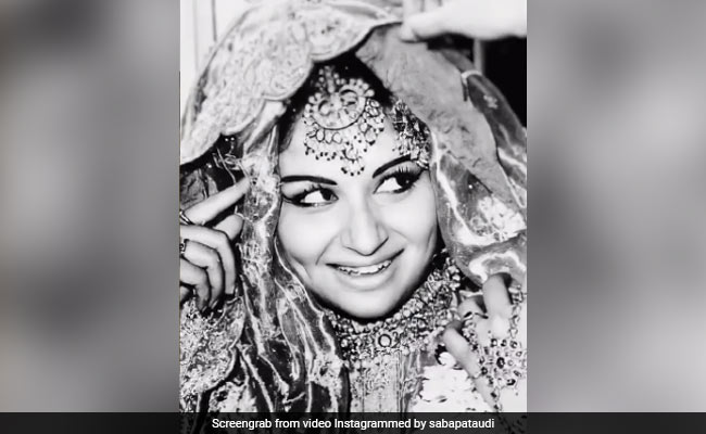 Some Vintage Pics From Sharmila Tagore's "Royal Wedding"