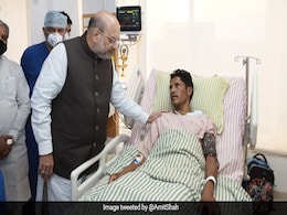 Amit Shah Meets Soldiers Injured In Maoist Attack In Chhattisgarh Amit Shah Meets Soldiers Injured In Maoist Attack In Chhattisgarh