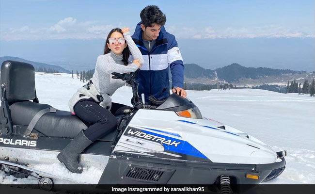 Sara Ali Khan And Brother Ibrahim Are "The Chosen Frozen" In Pic From Gulmarg